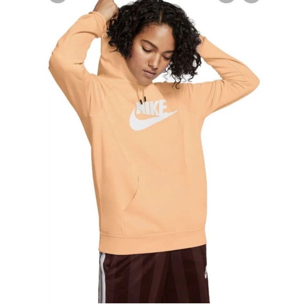 Nike Sportswear Club Fleece Hoodie – Size XL – Light Sienna / Peach
